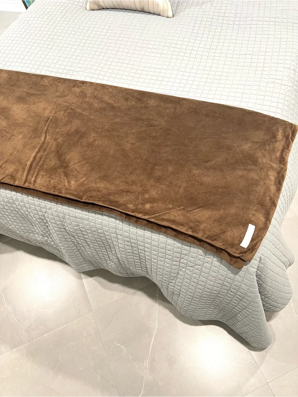 RESTORATION HARDWARE RH Brown Soft Fleece Faux Fur Reversible Cozy Blanket Throw